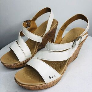 B.O.C Schirra white Wedge Sandals SZ 8. R1